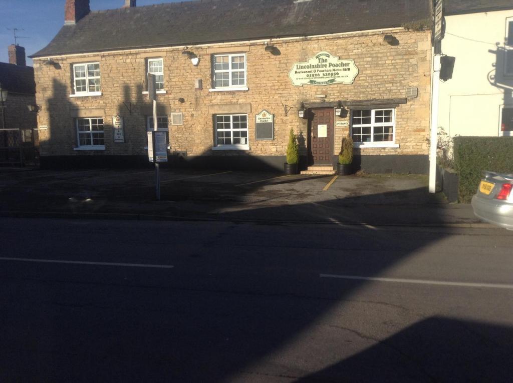 Metheringham The Lincolnshire Poacher Inn מראה חיצוני תמונה