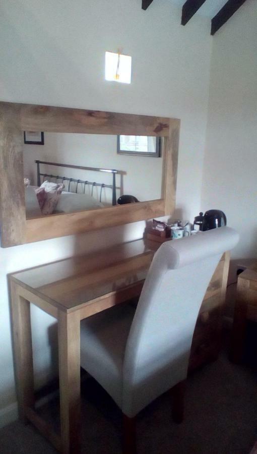 Metheringham The Lincolnshire Poacher Inn מראה חיצוני תמונה