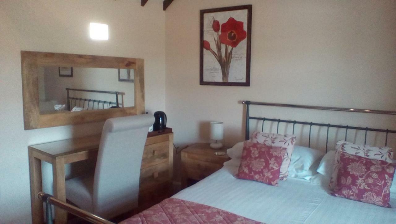 Metheringham The Lincolnshire Poacher Inn מראה חיצוני תמונה