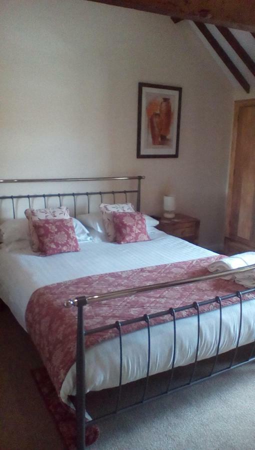Metheringham The Lincolnshire Poacher Inn מראה חיצוני תמונה