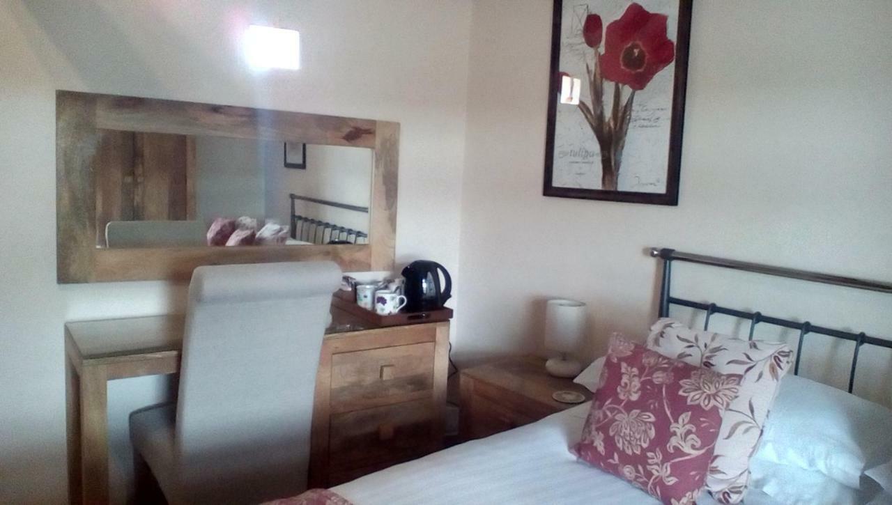 Metheringham The Lincolnshire Poacher Inn מראה חיצוני תמונה
