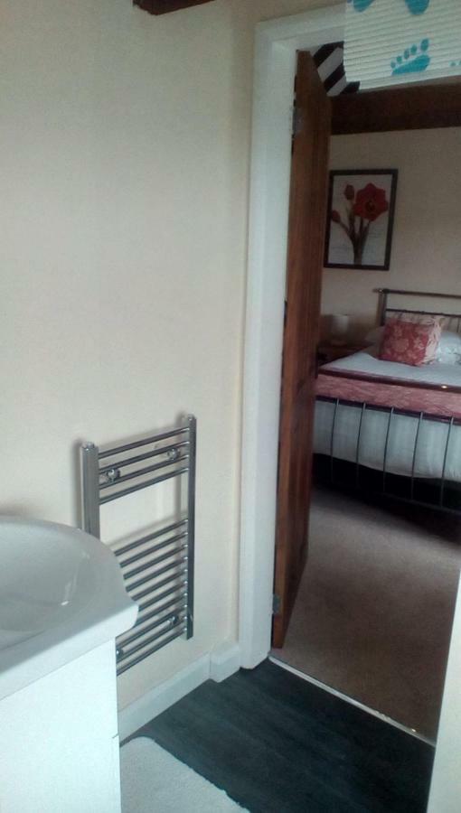 Metheringham The Lincolnshire Poacher Inn מראה חיצוני תמונה