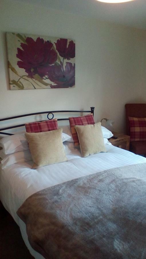 Metheringham The Lincolnshire Poacher Inn מראה חיצוני תמונה
