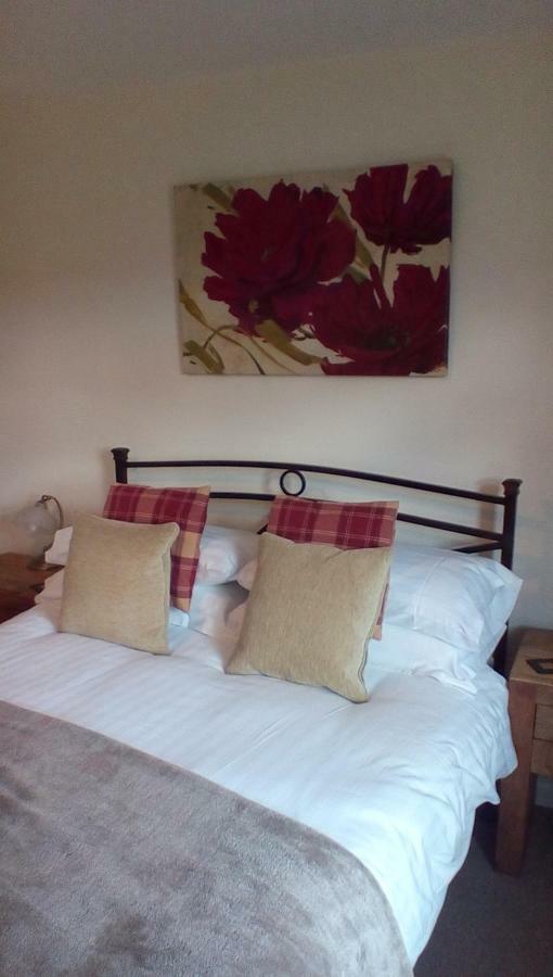 Metheringham The Lincolnshire Poacher Inn מראה חיצוני תמונה