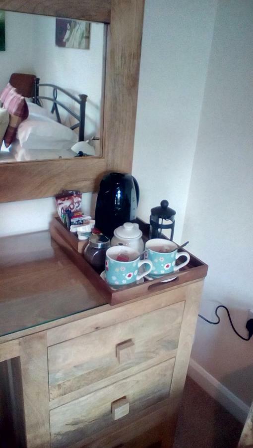 Metheringham The Lincolnshire Poacher Inn מראה חיצוני תמונה