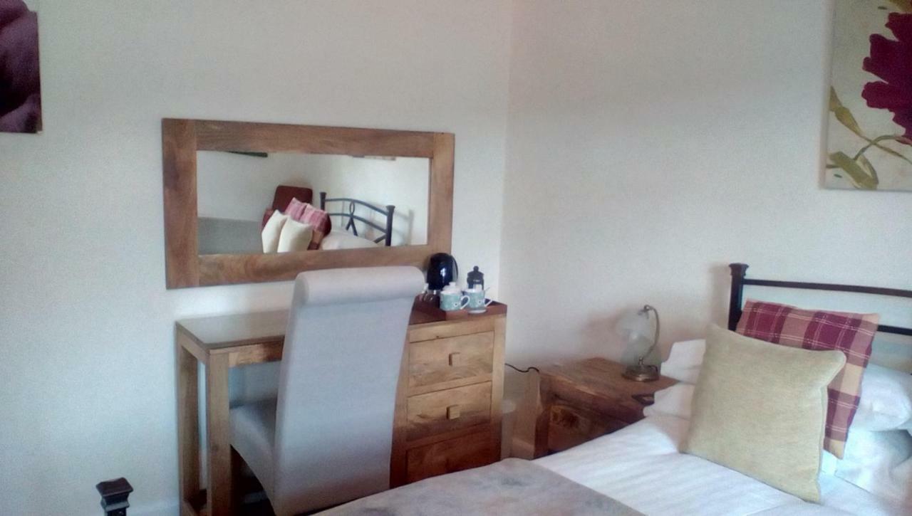 Metheringham The Lincolnshire Poacher Inn מראה חיצוני תמונה