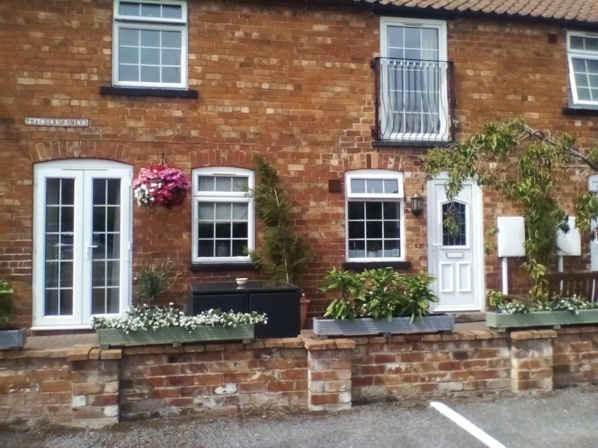 Metheringham The Lincolnshire Poacher Inn מראה חיצוני תמונה