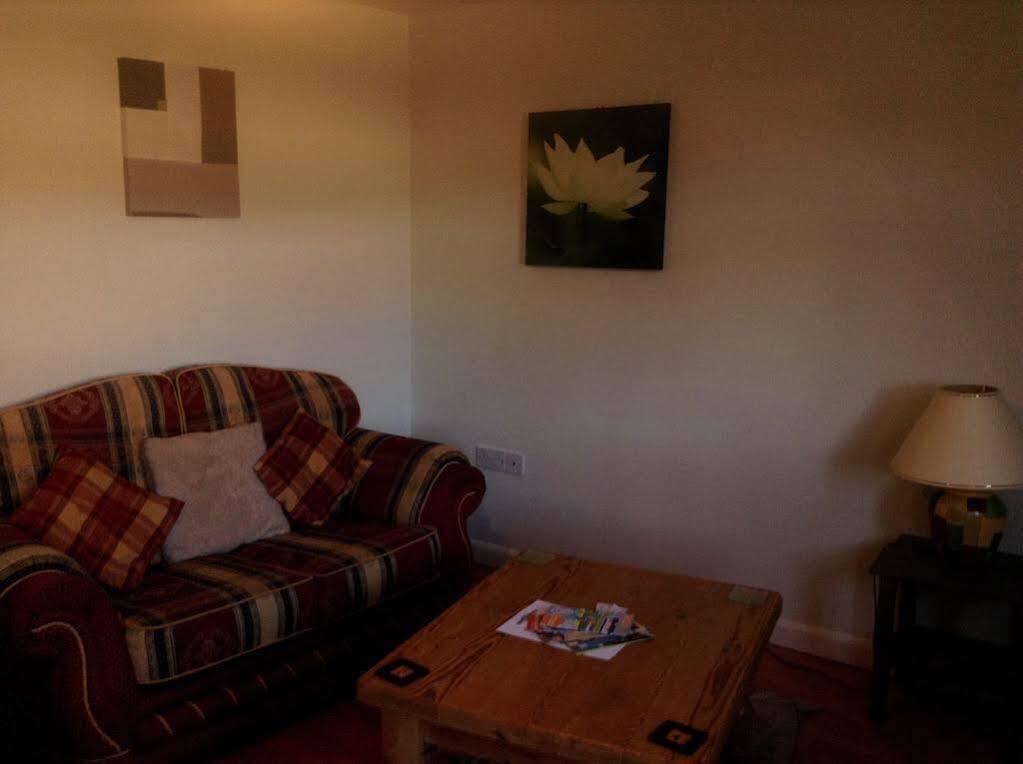Metheringham The Lincolnshire Poacher Inn מראה חיצוני תמונה
